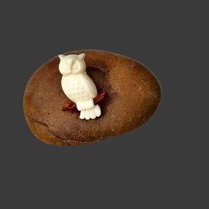 Avon Lucky Friends Pin/Brooch Vintage 1984 Color: Ivory and Brown